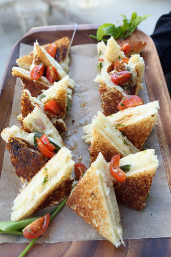 A_Wedding_grilled cheese